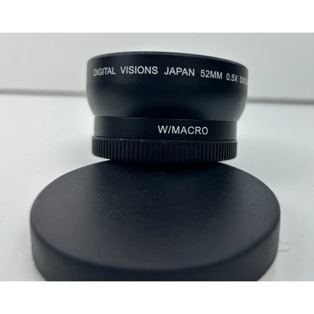 DIGITAL VISIONS  52MM 0.5X DIGITAL CAMERA LENS W/MACRO JAPAN - USED